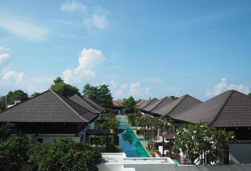 The Oriental Beach Resort 2
