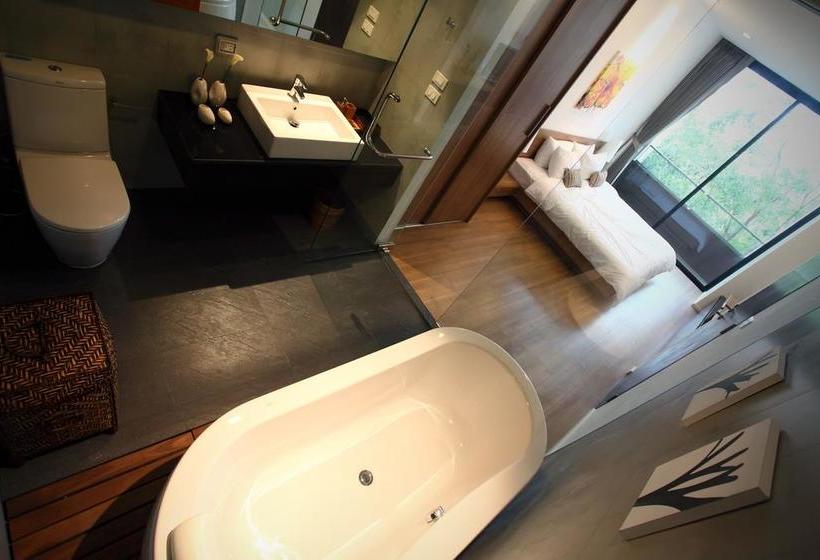 The Oriental Beach Resort 20