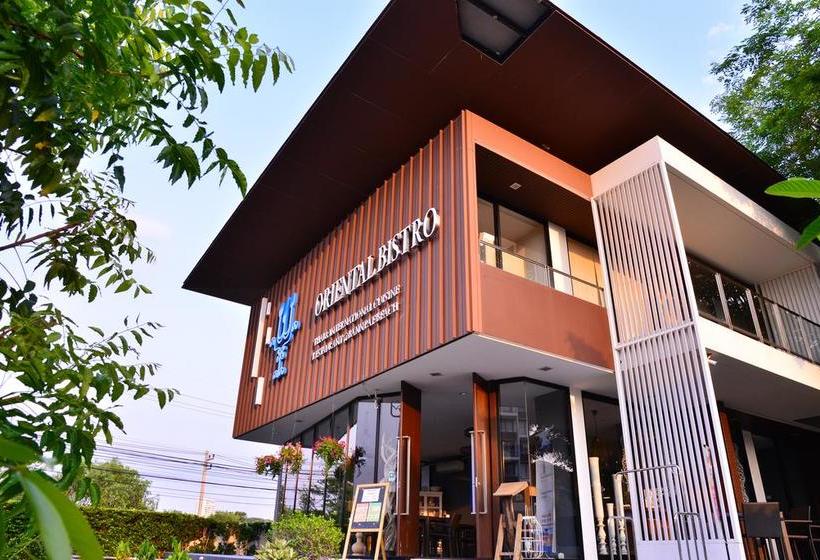 The Oriental Beach Resort 5