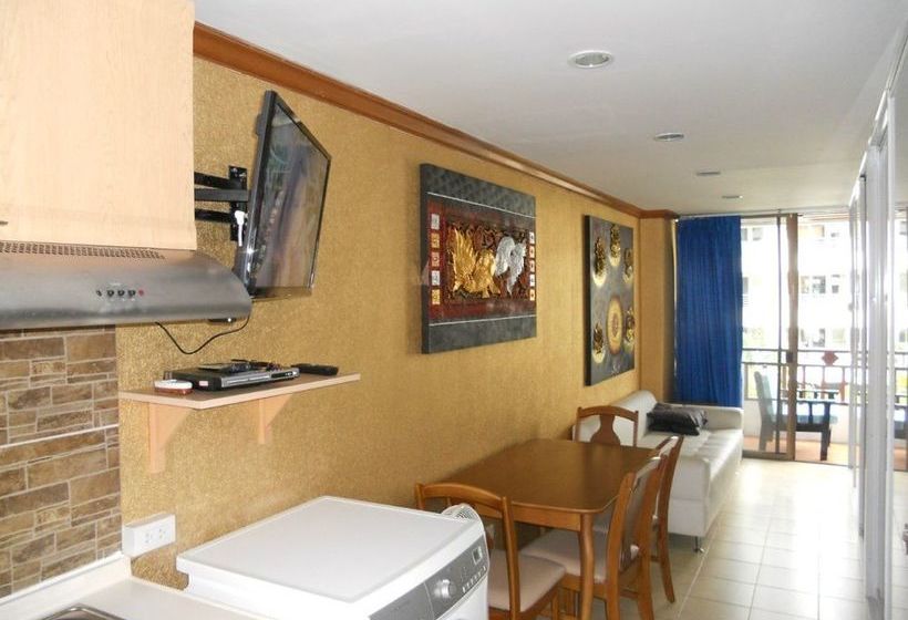 Jomtien Good Luck Apartment 10