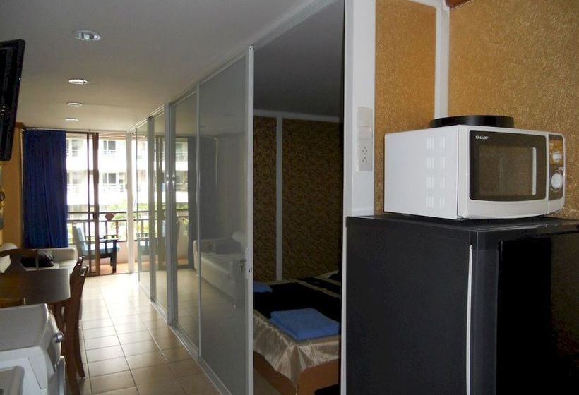 Jomtien Good Luck Apartment 14