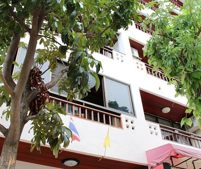 Jomtien Good Luck Apartment 2