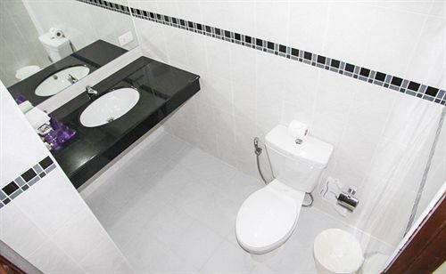 Hotel Orchid Garden 9