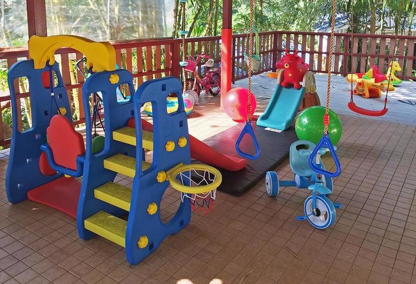 Koh Mak Buri Hut Natural Resort 10