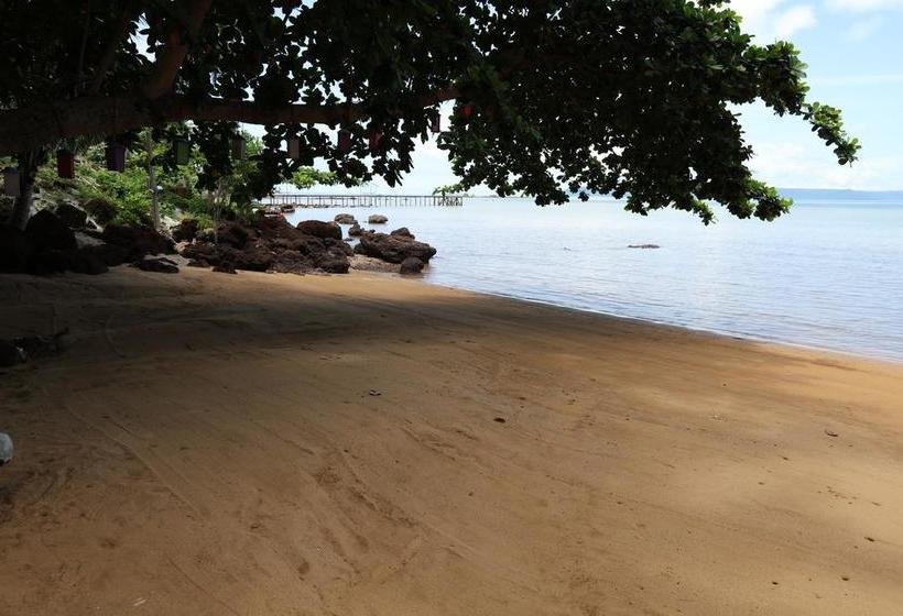 Koh Mak Buri Hut Natural Resort 15