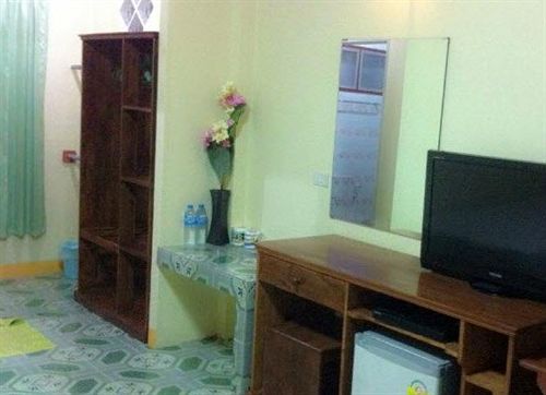 Phangan Dragon Hut Resort 11