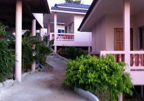 Phangan Dragon Hut Resort 12