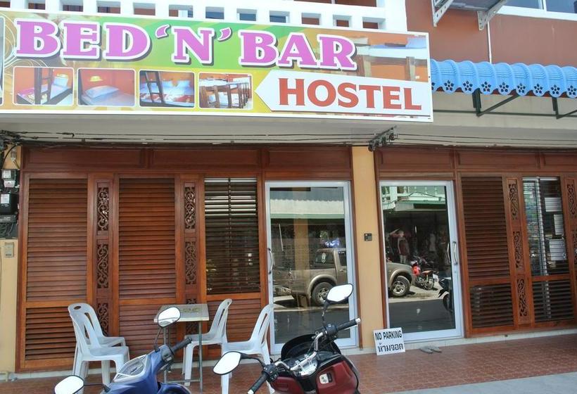 Hostel at Beach Bed & Bar 13