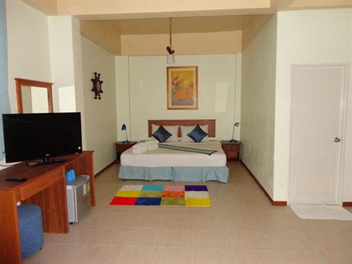 Hotel Viva On The Beach 1