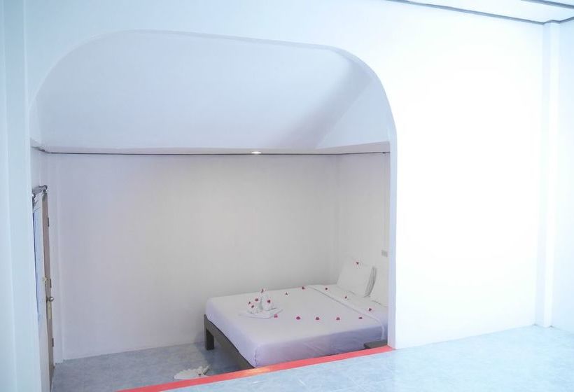 Hotel Niramon Sunview Resort 9