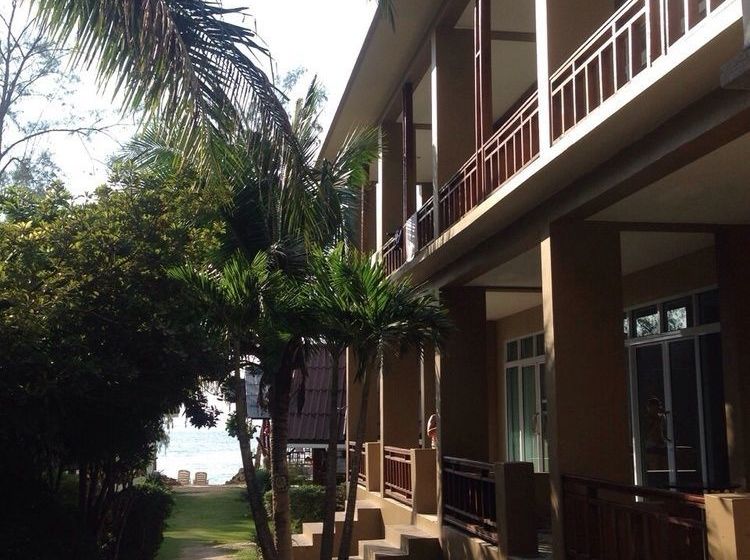 Resort Hut Sun Bungalow 10