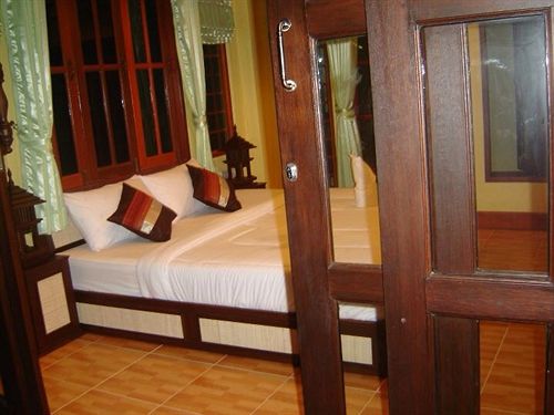 Resort Hut Sun Bungalow 5