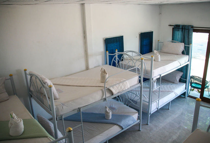 The Beach Village - Hostel 5