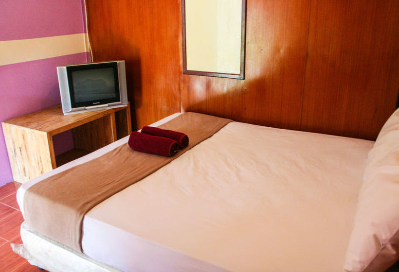 The Beach Village - Hostel 7