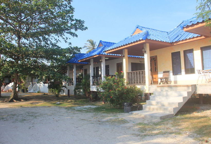 The Beach Village - Hostel 9