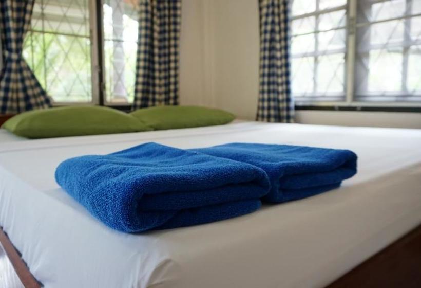 Hotel First Villa Beach Resort 11