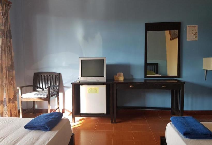 Hotel First Villa Beach Resort 17