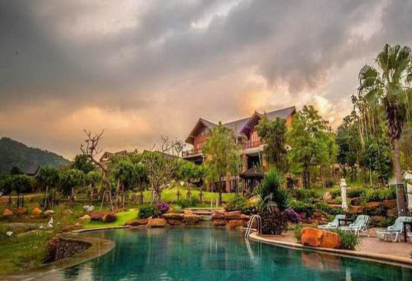 Hotel Patravana Resort 12