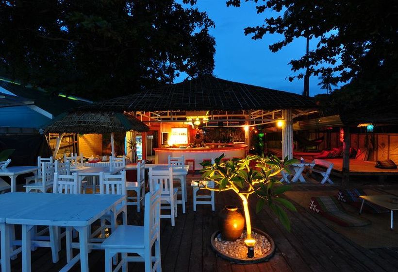 Hostel Blanco Dorm Room & Restaurant 11