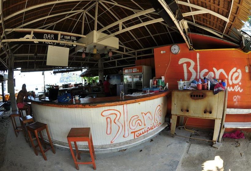 Hostel Blanco Dorm Room & Restaurant 15