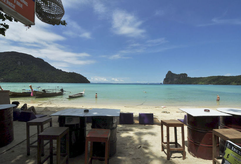 Hostel Blanco Dorm Room & Restaurant 18