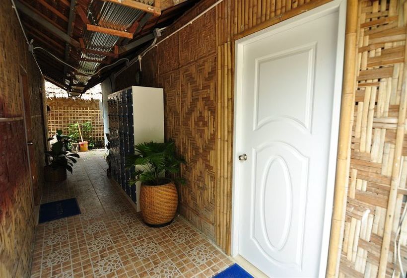 Hostel Blanco Dorm Room & Restaurant 20