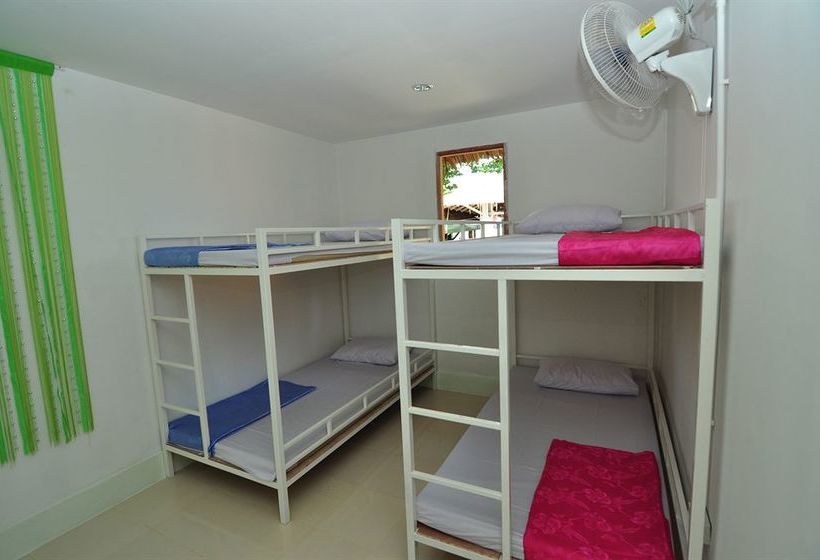 Hostel Blanco Dorm Room & Restaurant 4