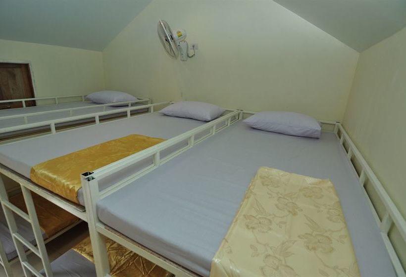 Hostel Blanco Dorm Room & Restaurant 6