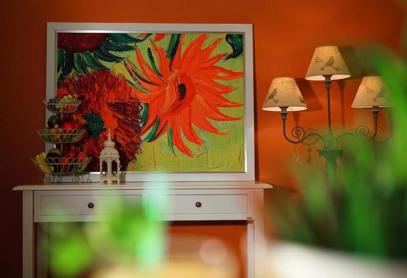 Hotel The Terrace 13