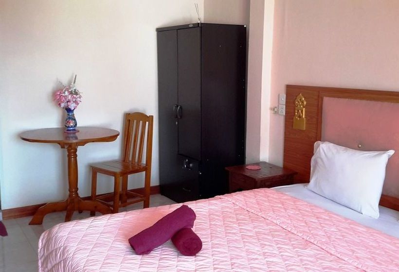 Hotel The Britannia Chiang Mai 5