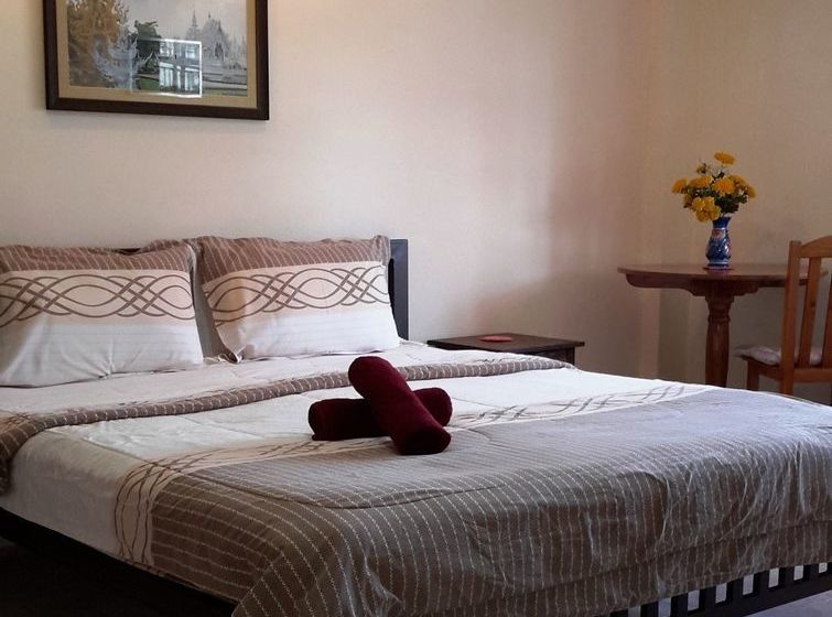 Hotel The Britannia Chiang Mai 8