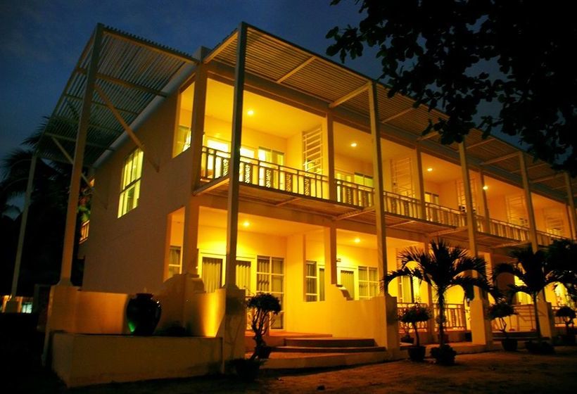 Hotel Ananda Villa 16