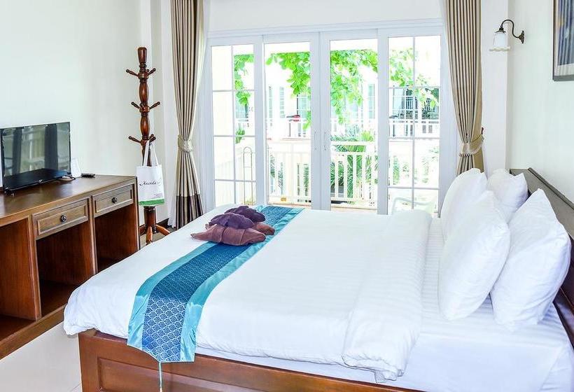 Hotel Ananda Villa 5