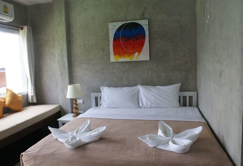 Hostel Ban's Avenue Guest House 1