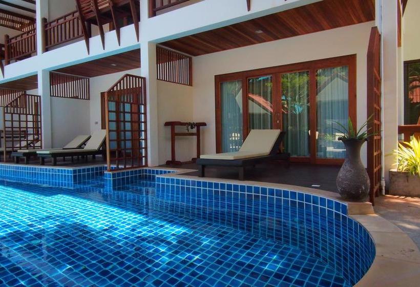 Blue Diamond Resort 13