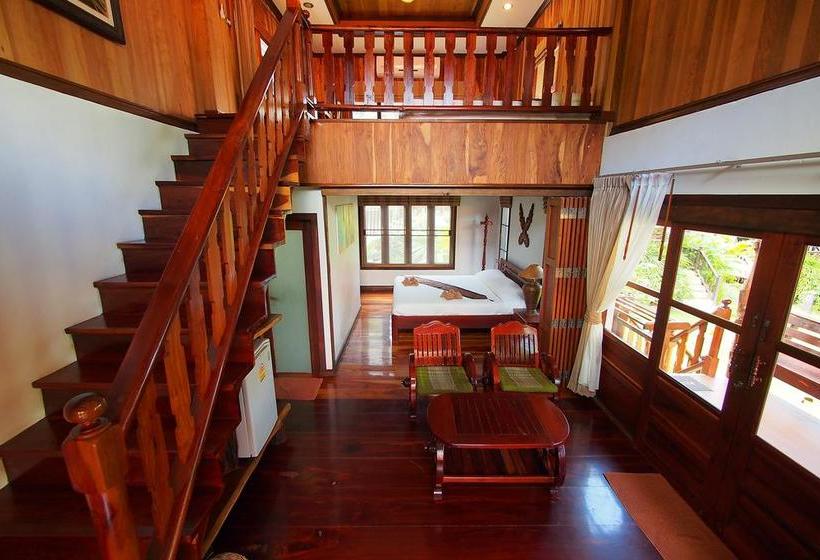 Blue Diamond Resort 18