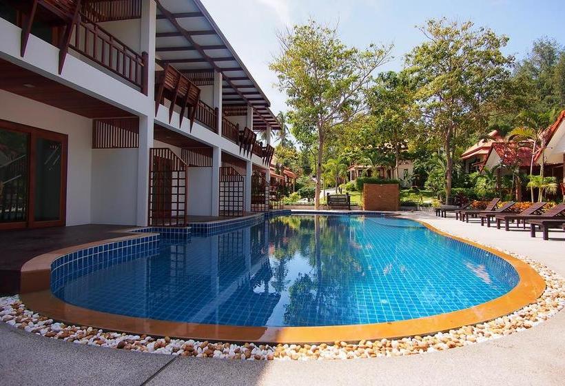 Blue Diamond Resort 6