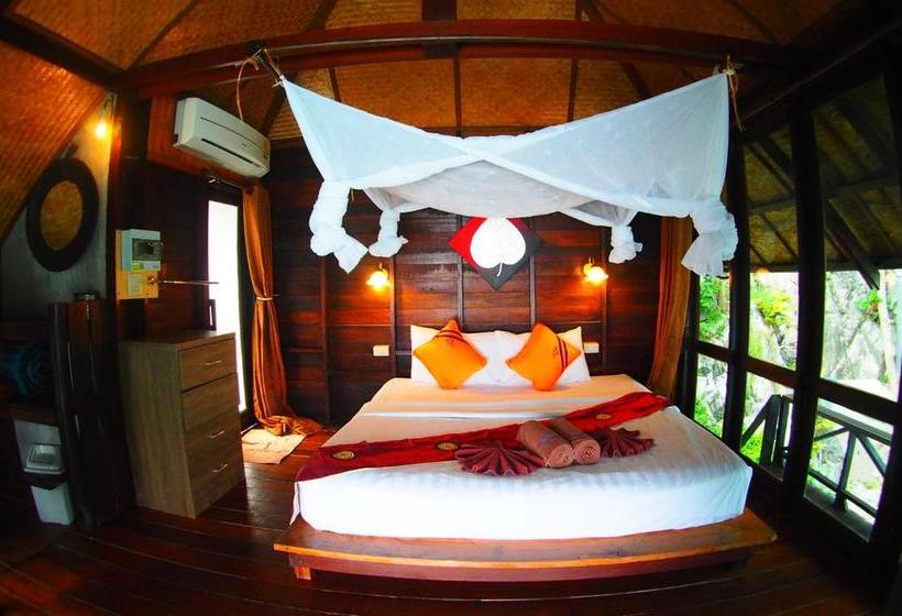 Taatoh Seaview Resort 13