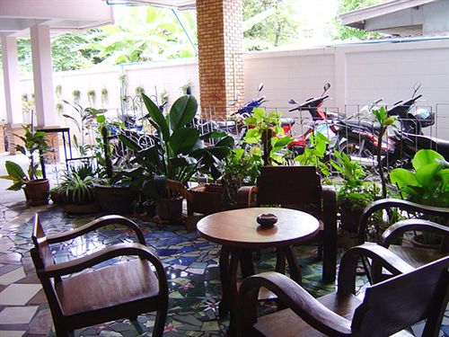 Hotel Ban Wiang Guest House And Apartment 11