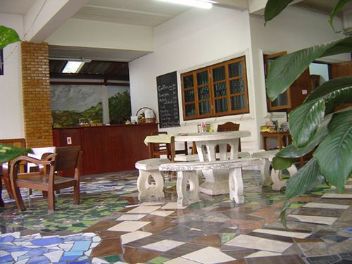 Hotel Ban Wiang Guest House And Apartment 9