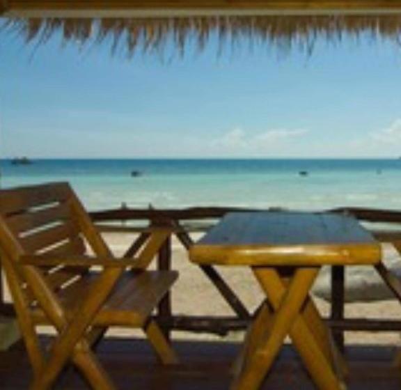 Bow Thong Beach Resort 8