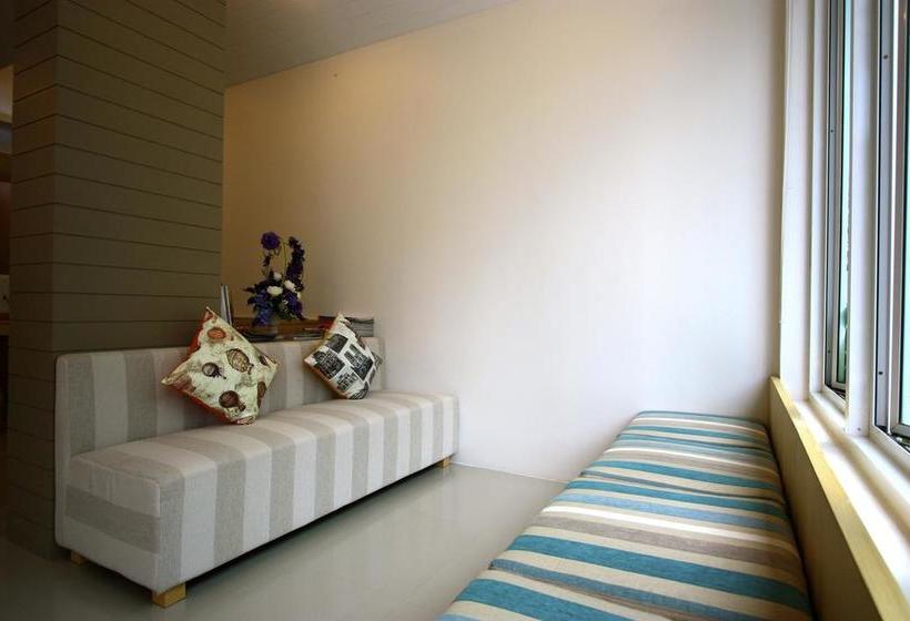 Hotel Hub Hua Hin 57 18