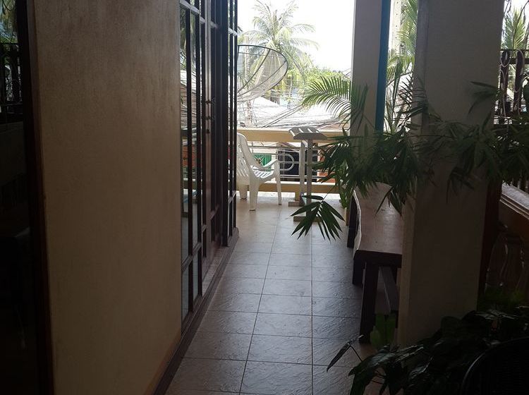 Hospedaria Khun Ying House 17