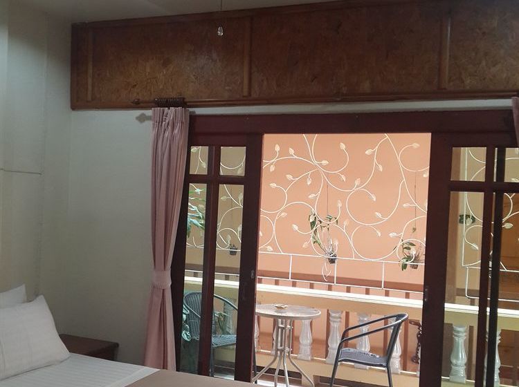 Hospedaria Khun Ying House 7