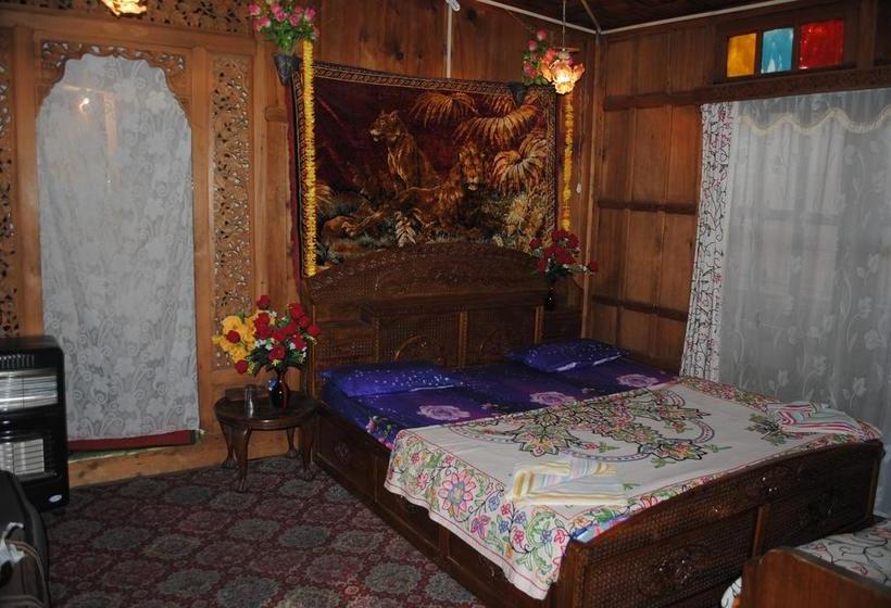 Pension Houseboat Zaindari Palace 11