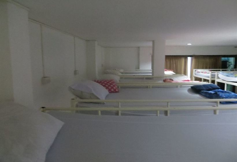 Hostel Lucky House Dorm Room 5