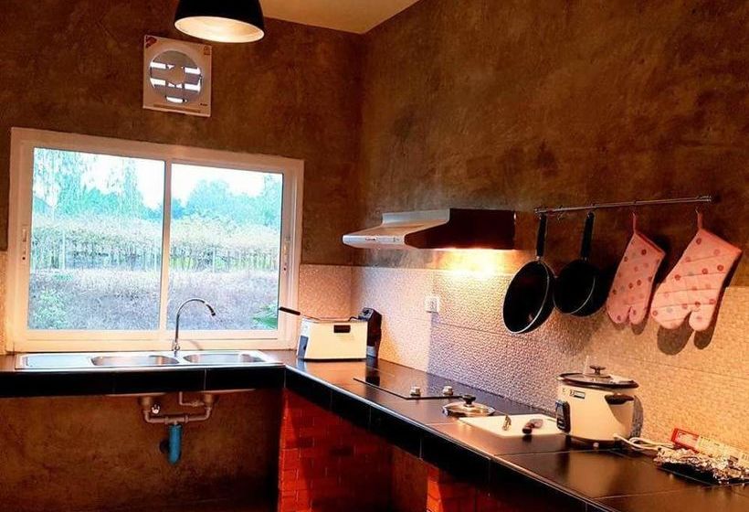 Hotel Baan Suan Him Doi 10