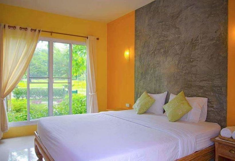 Hotel Baan Suan Him Doi 5