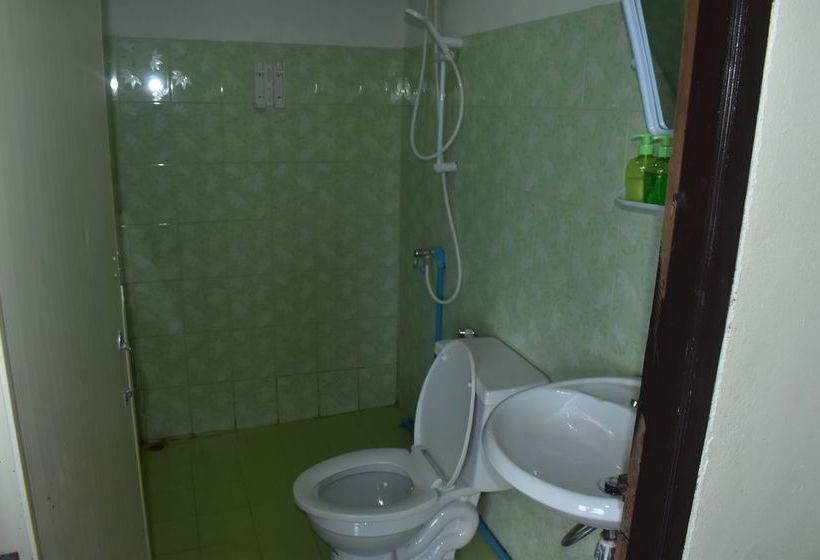 Hotel Phi Phi Beach Front Resort 15