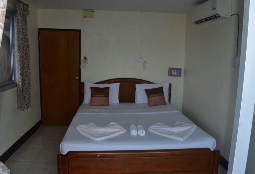 Hotel Phi Phi Beach Front Resort 4